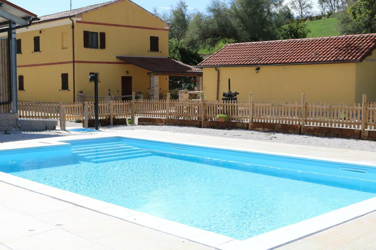 Agriturismo Fattoria Del Colle Jesi Kültér fotó