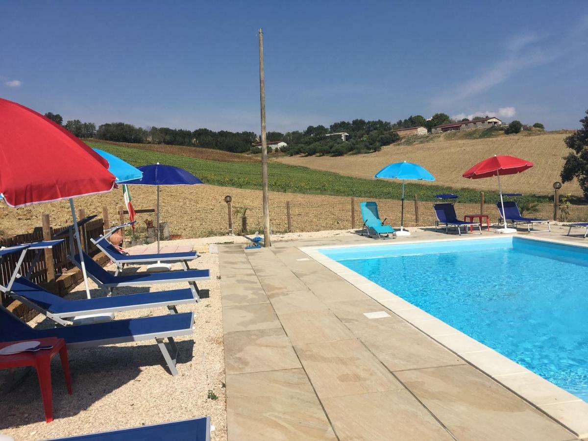 Agriturismo Fattoria Del Colle Jesi Kültér fotó